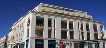 Oficinas inmobiliaria FINCAS ALTAVILLA en Calle José Pérez Barroso 5, Ayamonte